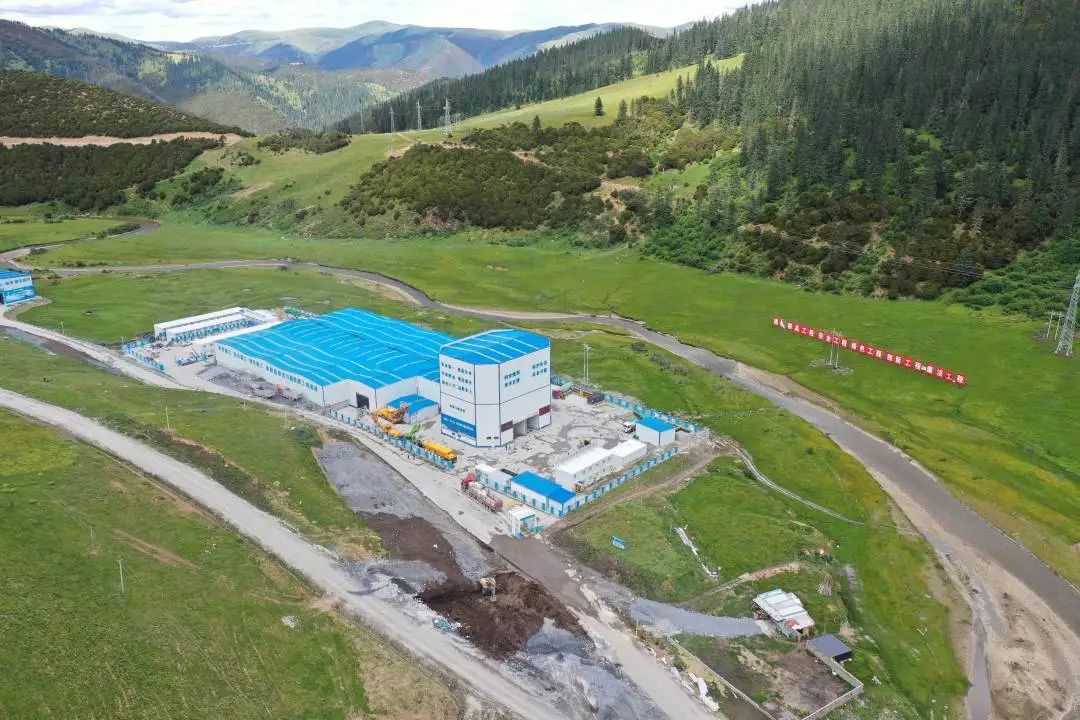 “站”立高原！304am永利集团搅拌站助力川藏线建设！