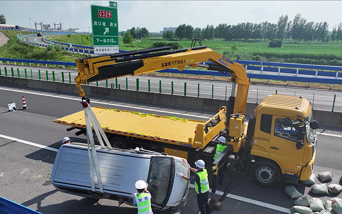 实力俱全，从容到达！304am永利集团折臂式多用处接济车演绎一“机”接济！
