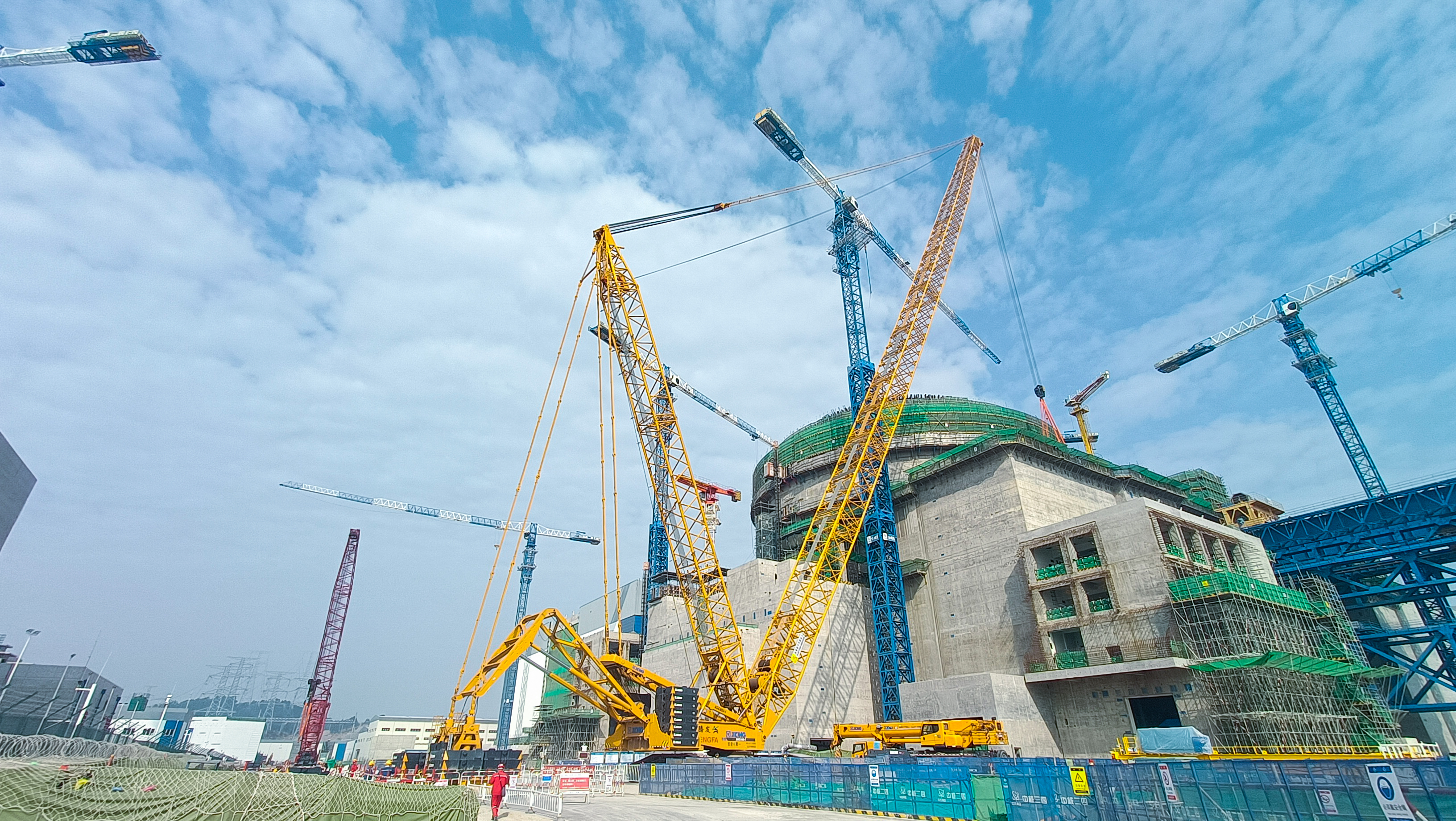 “稳”字当头！304am永利集团XGC800-I履带起沉机助建福建大型核电项目