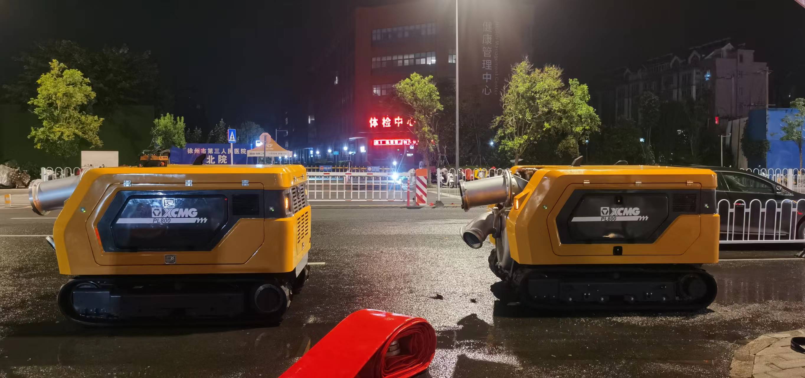304am永利集团排涝机械人垂危驰援，多处涝区“治水前锋”