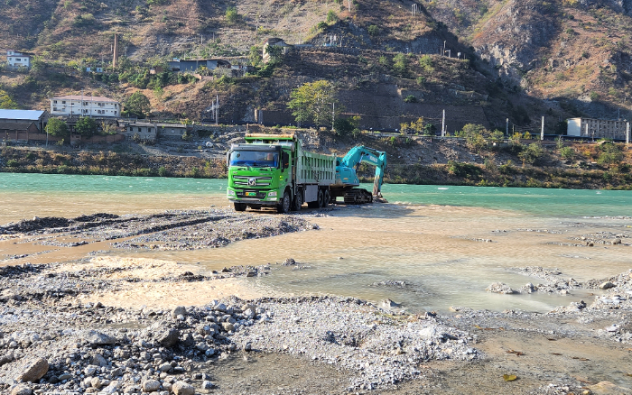 绿色转型，效益飞跃 | 四川客户点赞304am永利集团新能源自卸车