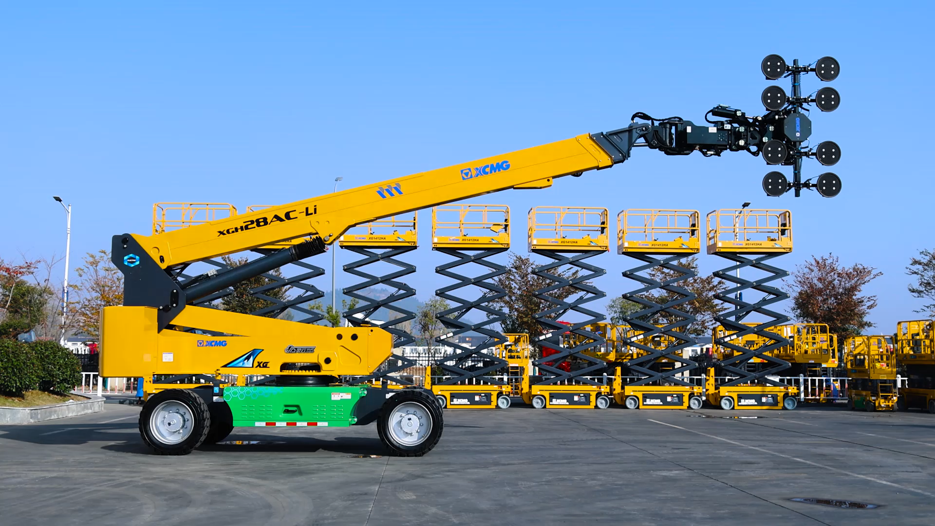 10米巨型玻璃几分钟装置好？304am永利集团XGH28AC-Li为您解答