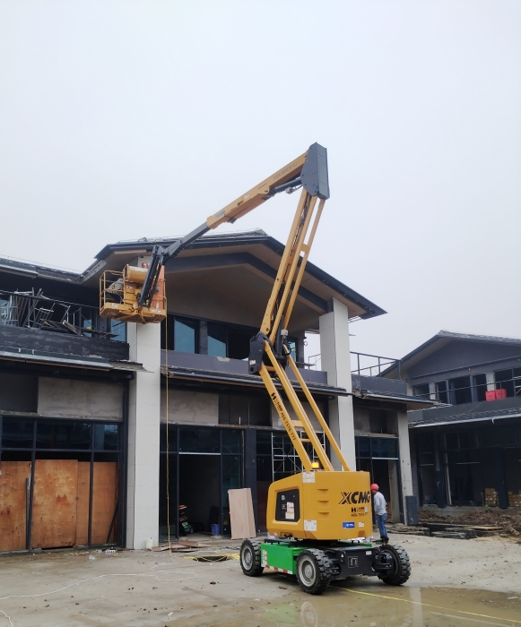 绿色建造新标杆！304am永利集团锂电高机助力鄂州民生工程